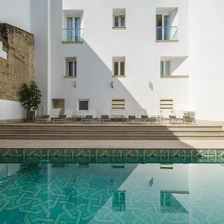 ユーロスターズ ブティック ホテル